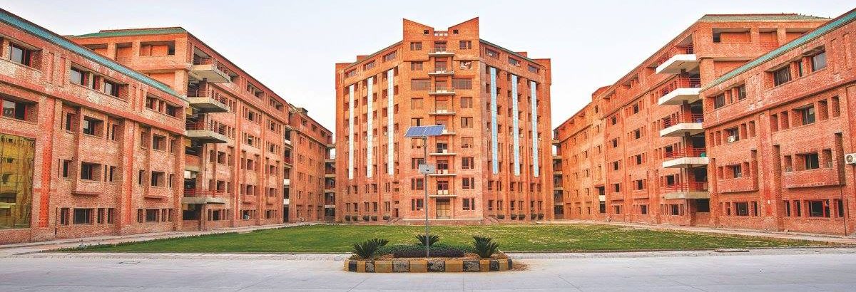 Main Building of School of Business Studies Sharda University