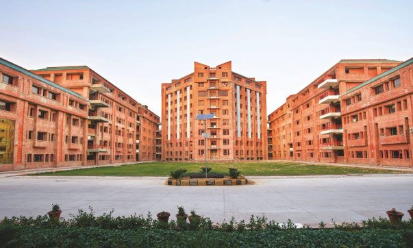 Main Building of School of Business Studies Sharda University
