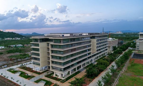 Building Façade of SRM-AP University