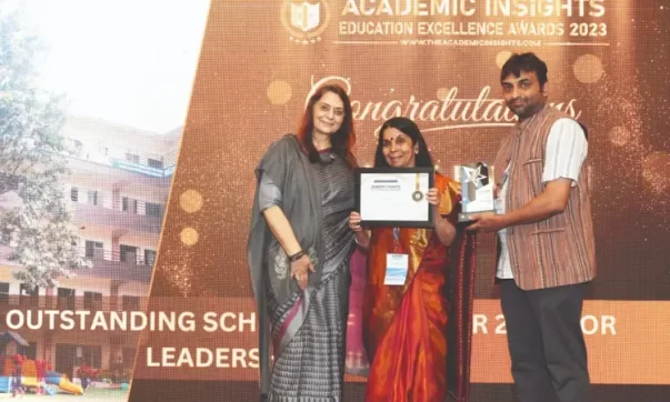 Dr. Rajeev Kishen receiving award images