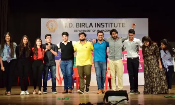 buliding image of RD Gardi Medical College