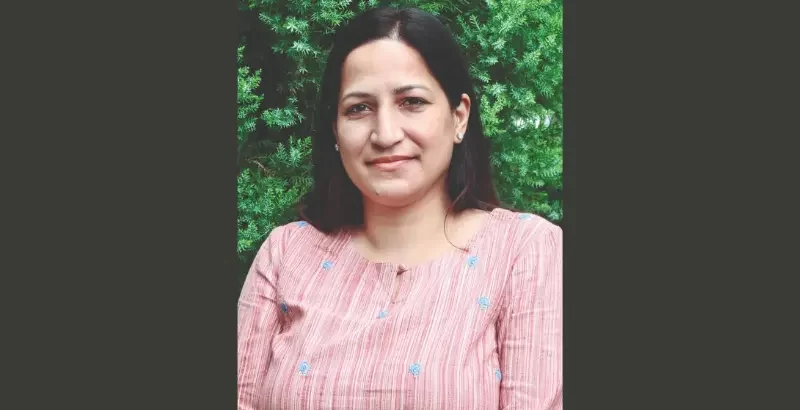 image of nishtha shukla anand receiving award