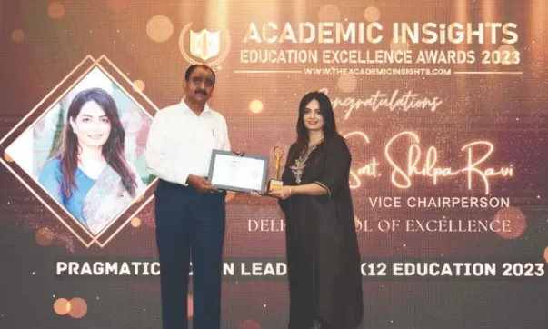 image of Shilpa Ravi receiving the award