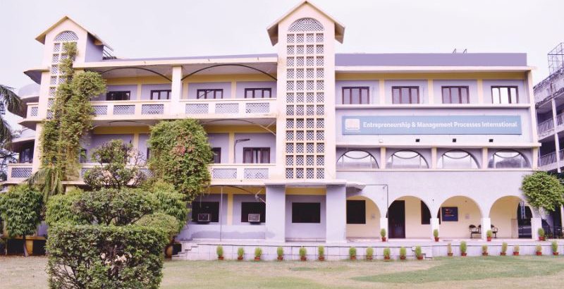 image of EMPI Business School