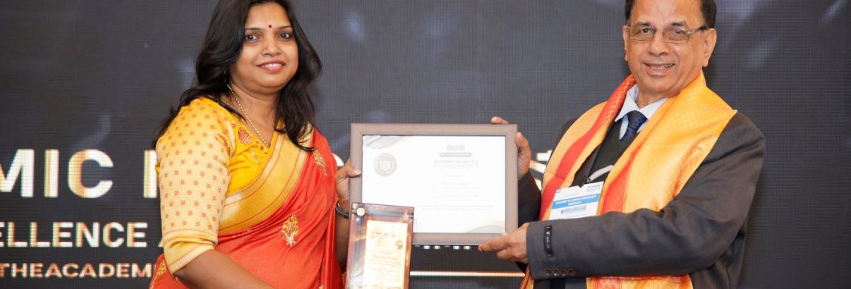 Bhawana Ranjan, the Principal of S.G.N Thikra Convent receiving 'Future Visionary Principal 2024 - Grassroots Education' award at the Academic Insights Education Excellence Awards & Summit 2024