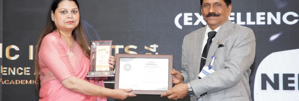 Mrs. Indu Dubey, Principal, receiving the ‘Outstanding School of the Year 2024’ award, from Col. Rajeev Mannali, the CEO of Sree Uthradom Thirunal (SUT) Hospital, Trivandrum, on behalf of the Academic Insights Magazine