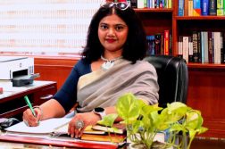 Dr. Marilyn Thomas – Principal of Somerville International School