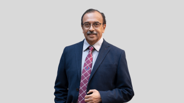 photo of dr. niranjan kumar, the vice-chancellor of sdm university