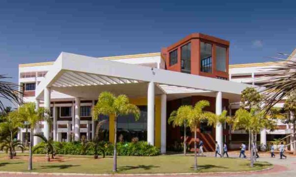 Vikaasa World School